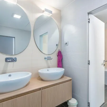 Sofia Villa Porec